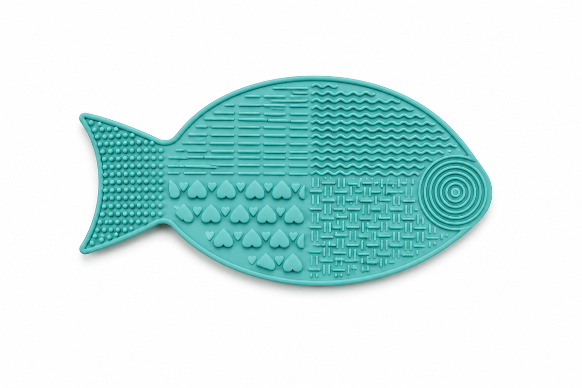 Slow Feeder Lick Mat for Dogs & Cats – Anti-Choking Silicone Pad